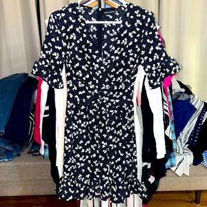 Midi floral dress with corset tie front.